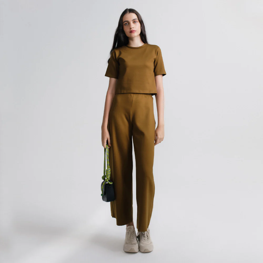 Boxy Cropped - Image 15