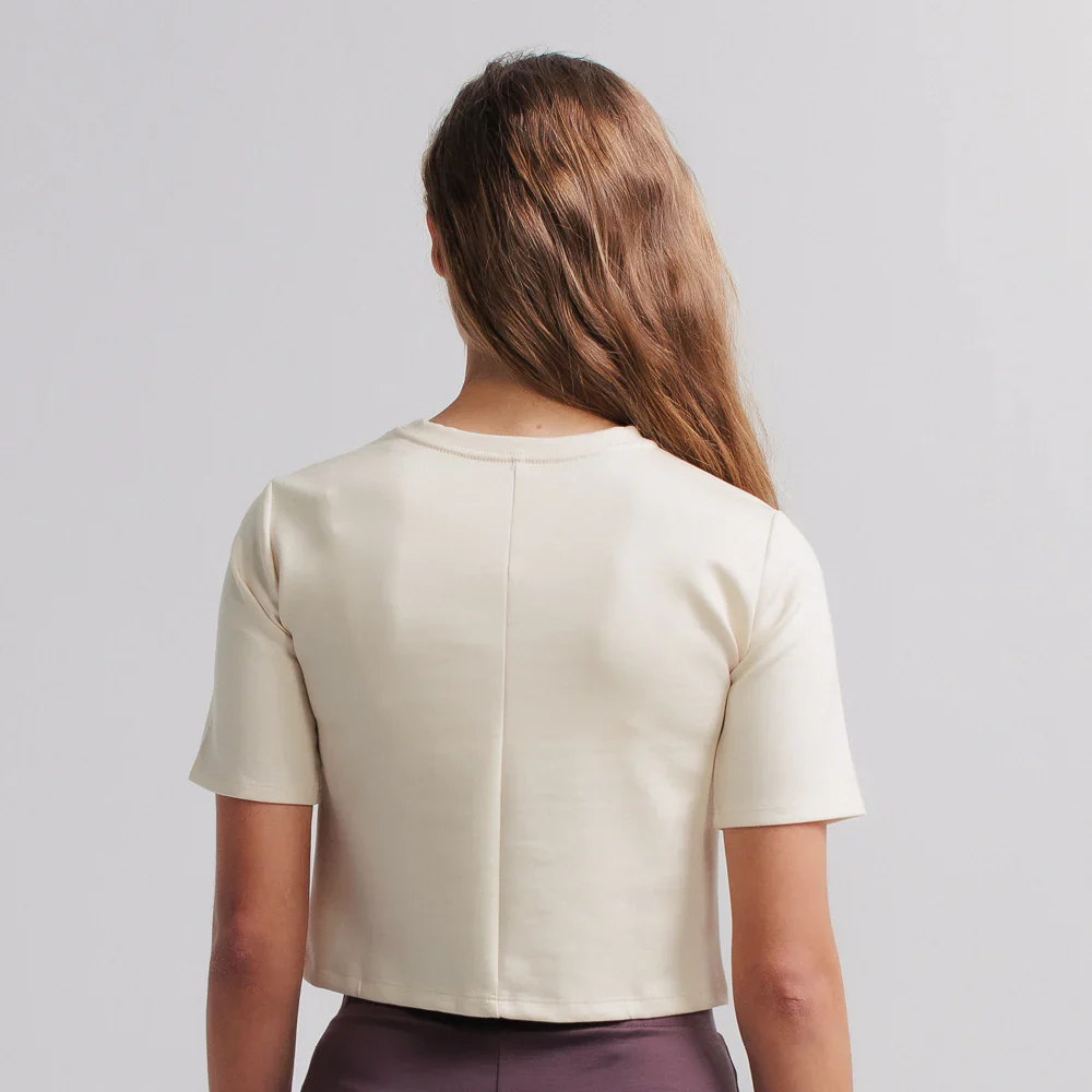 Boxy Cropped - Image 32