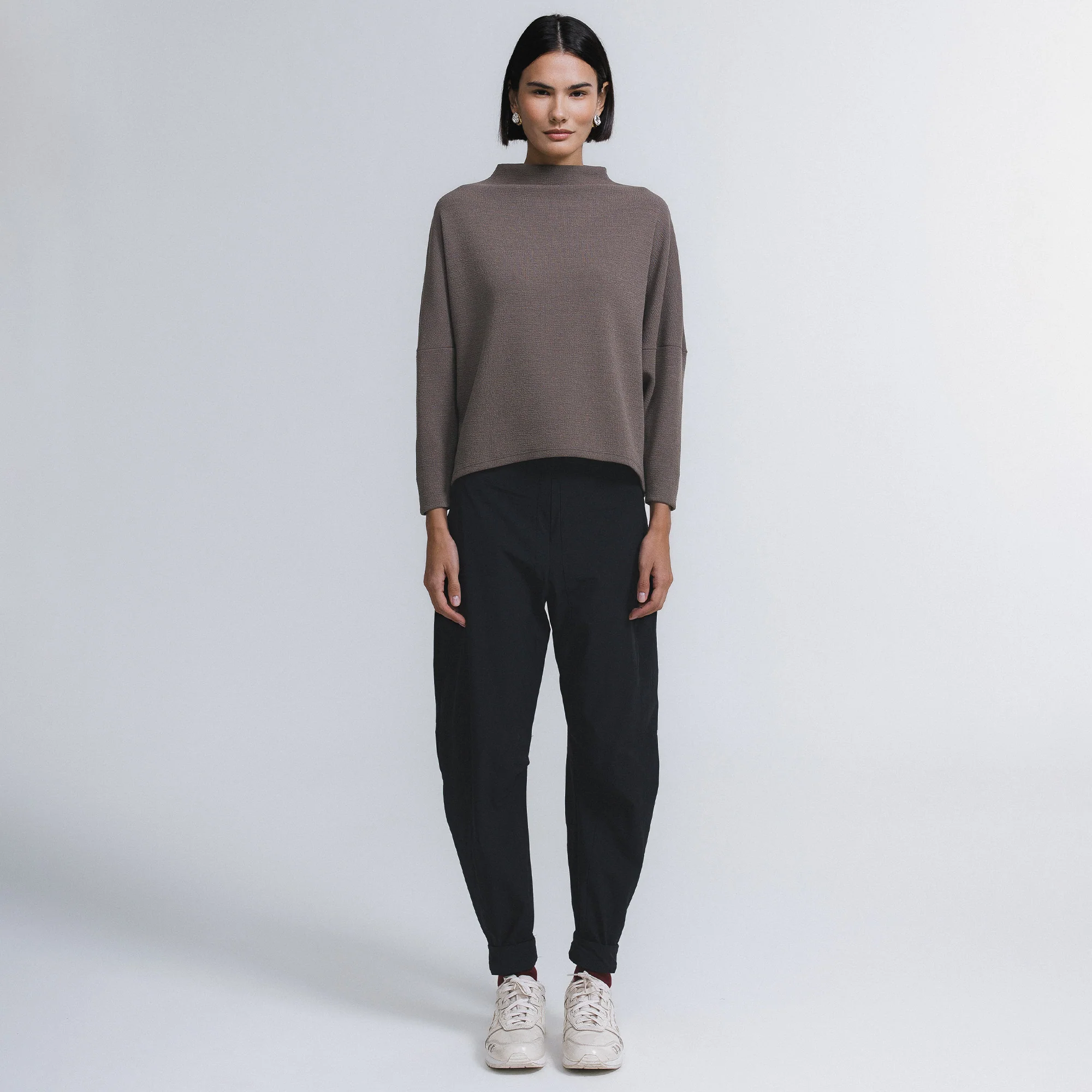 Futureform Pants Women - Image 7