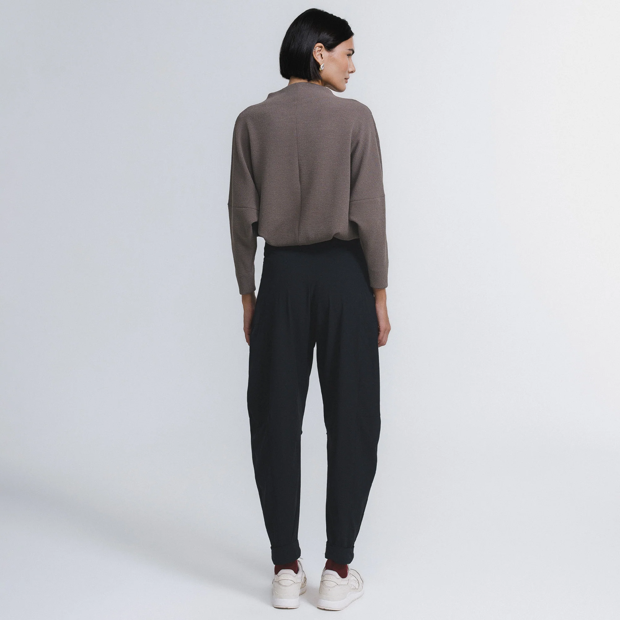 Futureform Pants Women - Image 8