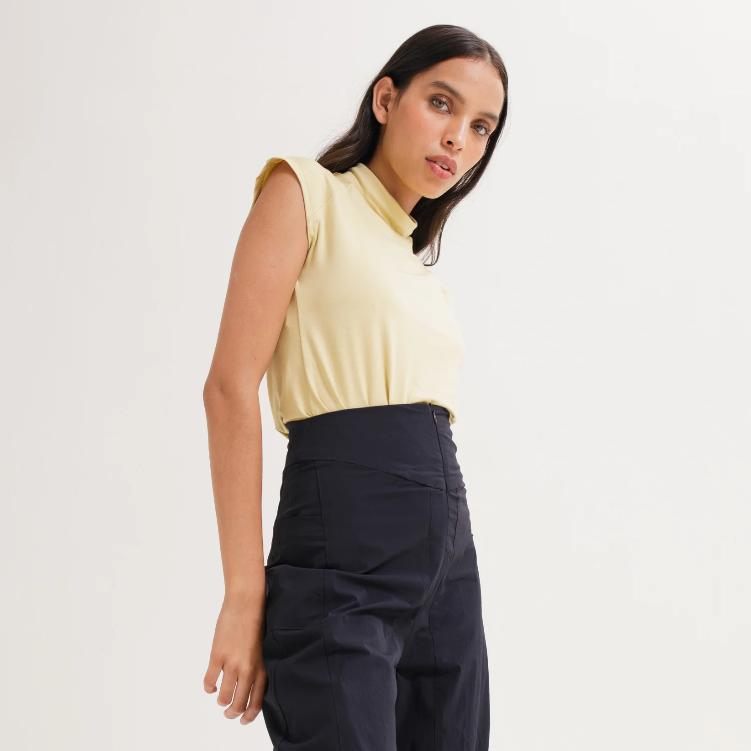 High Neck - Image 10