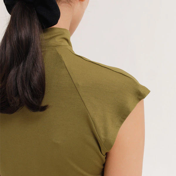 High Neck - Image 24