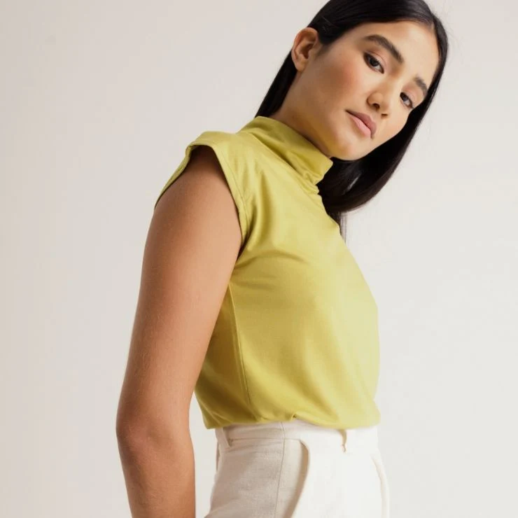 High Neck - Image 31