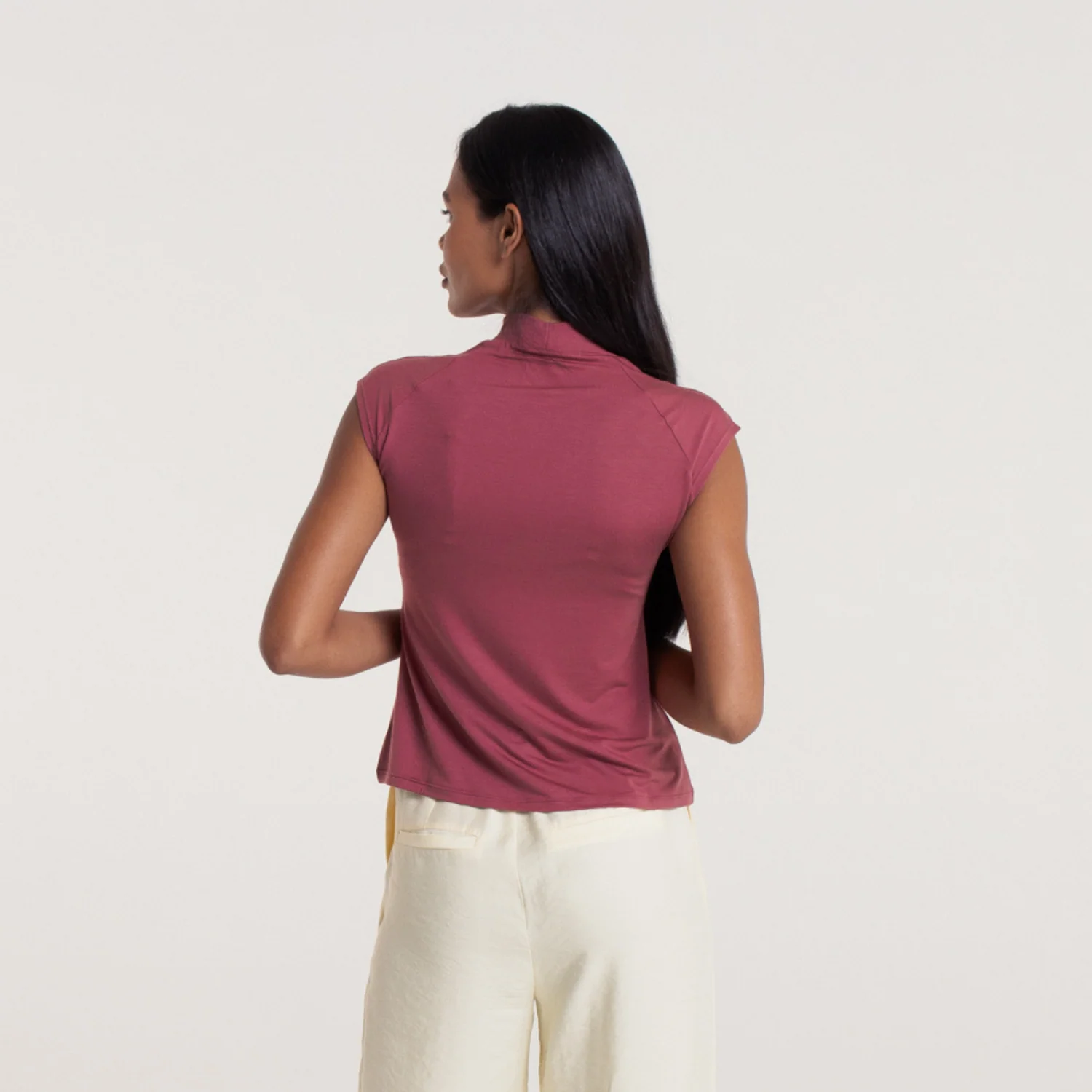 High Neck - Image 40