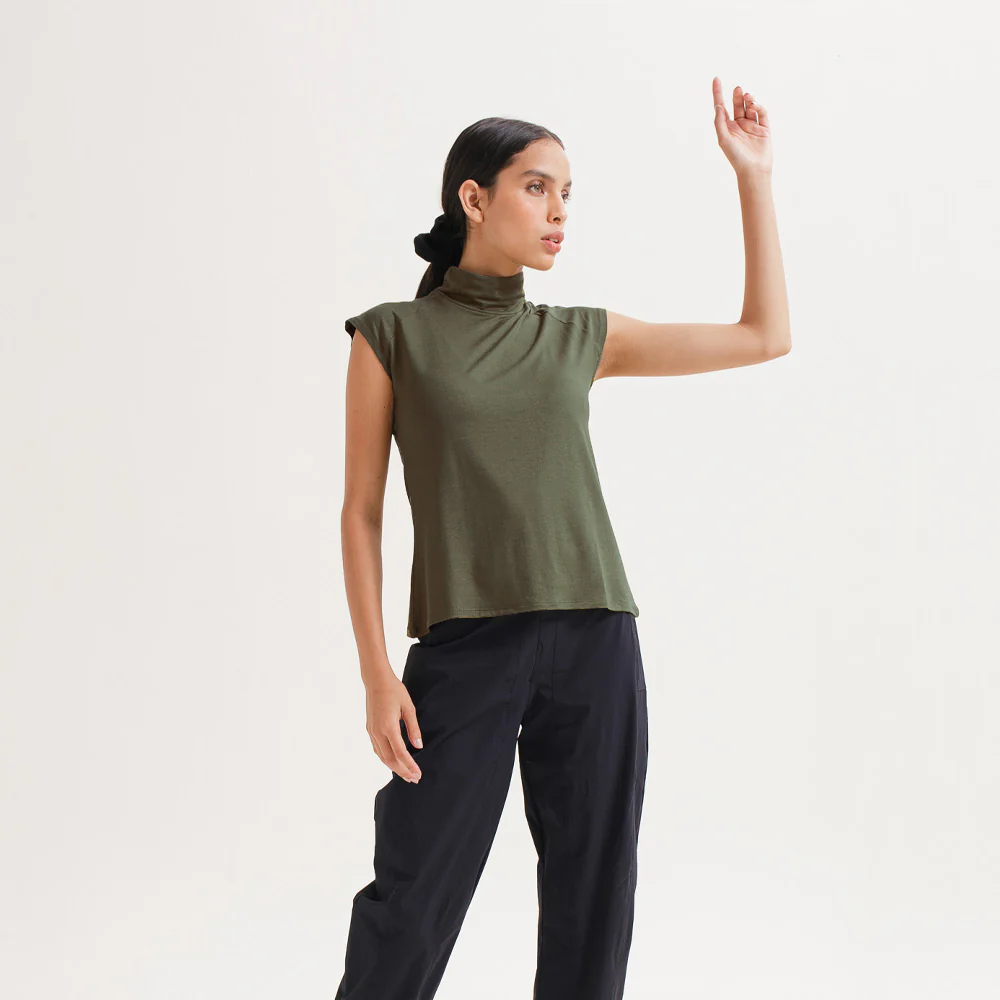 High Neck - Image 53