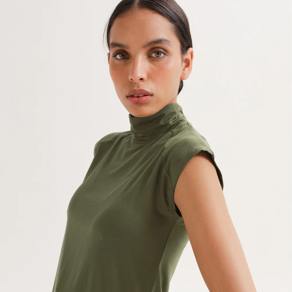 High Neck - Image 54