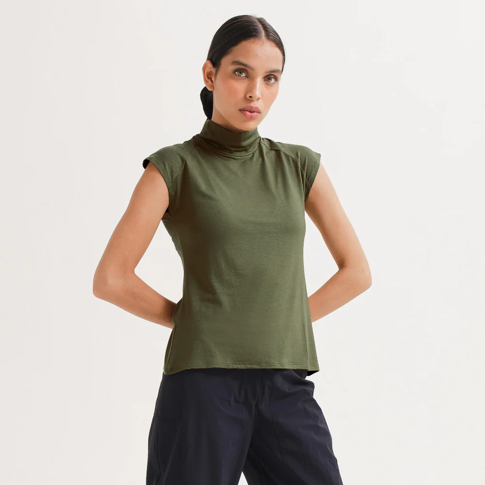 High Neck - Image 56