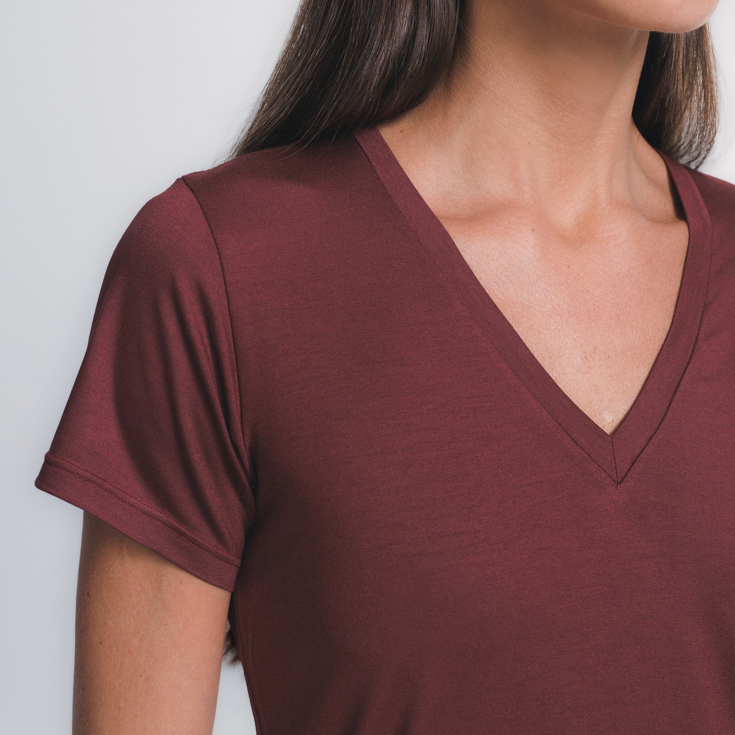 Tech T-Shirt Gola V Neck - Image 23