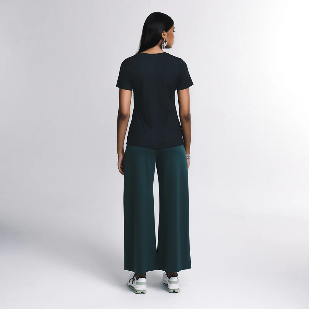 Tech T-Shirt Gola V Neck - Image 34