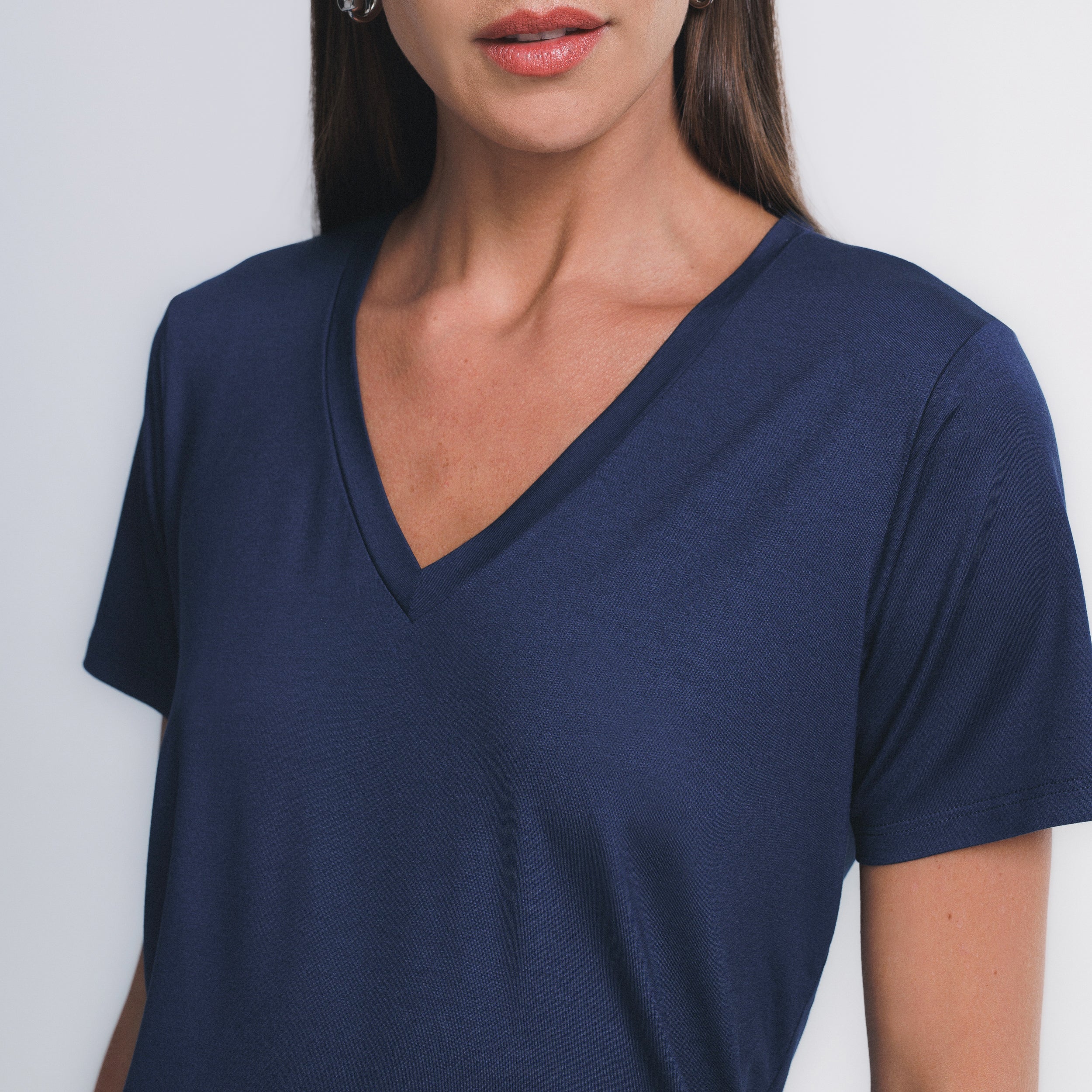 Tech T-Shirt Gola V Neck - Image 6