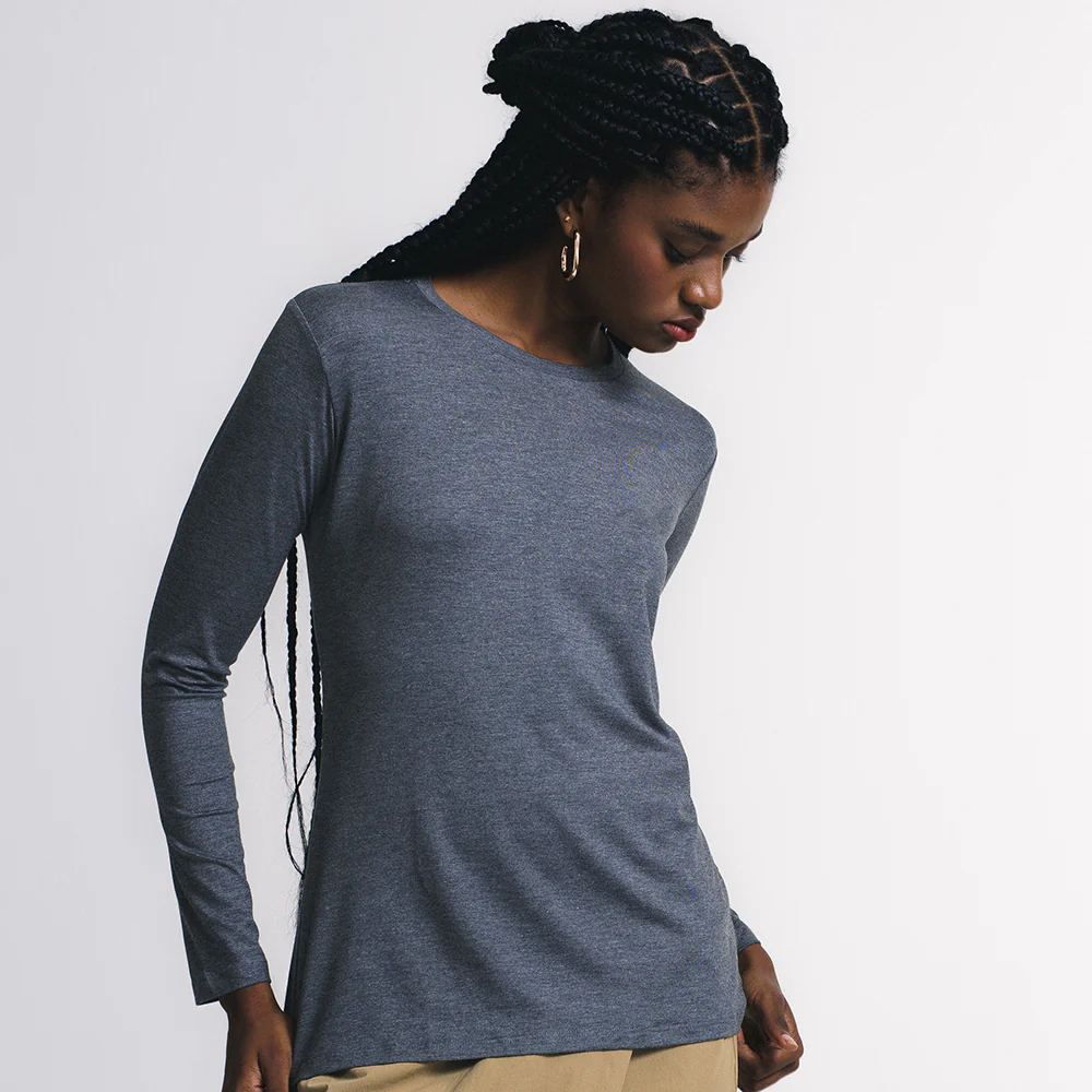 Tech T-Shirt Long Sleeve Feminina - Image 10