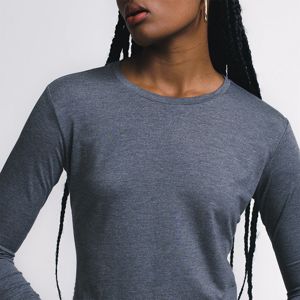 Tech T-Shirt Long Sleeve Feminina - Image 11