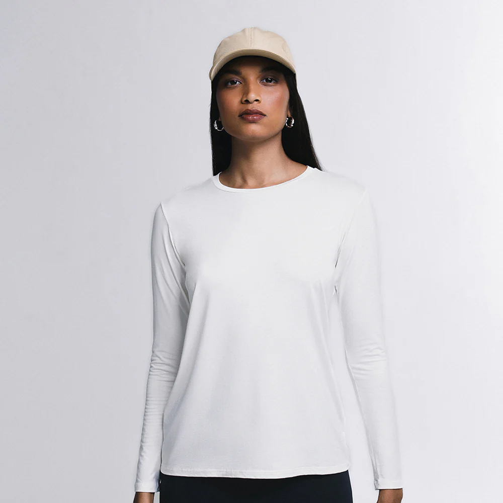 Tech T-Shirt Long Sleeve Feminina - Image 24
